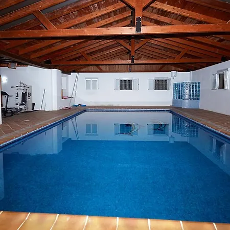 Maria Villa El Moncayo